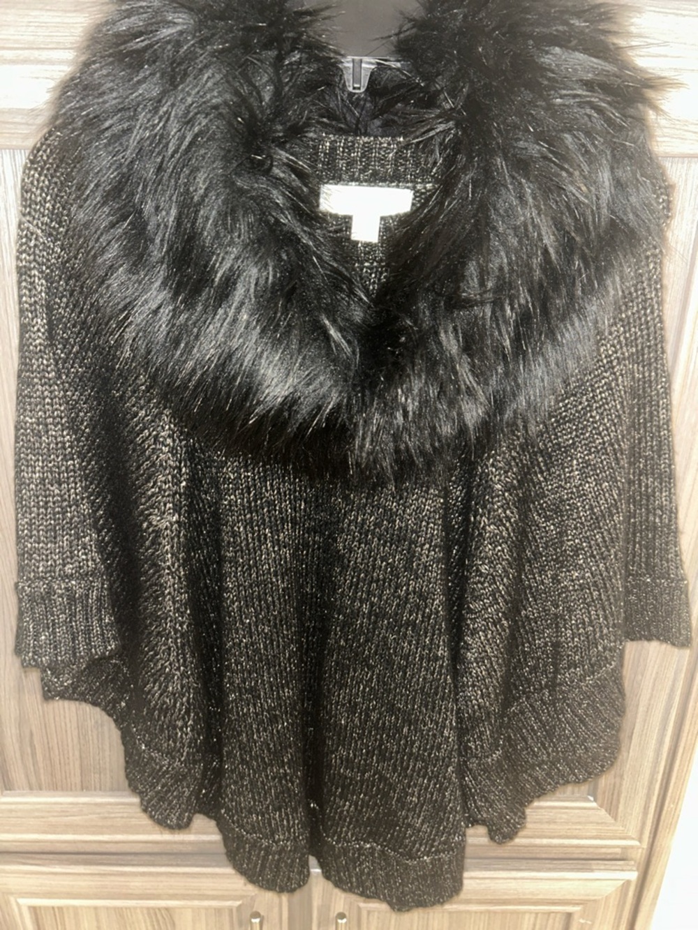 Micheal Kors Black and Gold Glitter Poncho Sweater w/detachable fur collar XS